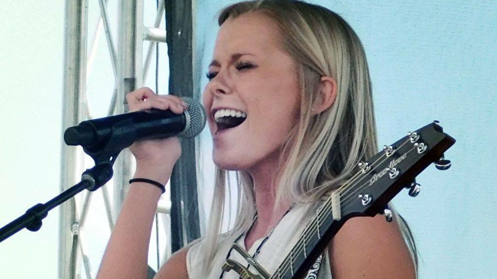 Teen singer Kaylor Cox to share stage with major acts at Oro Valley music fest